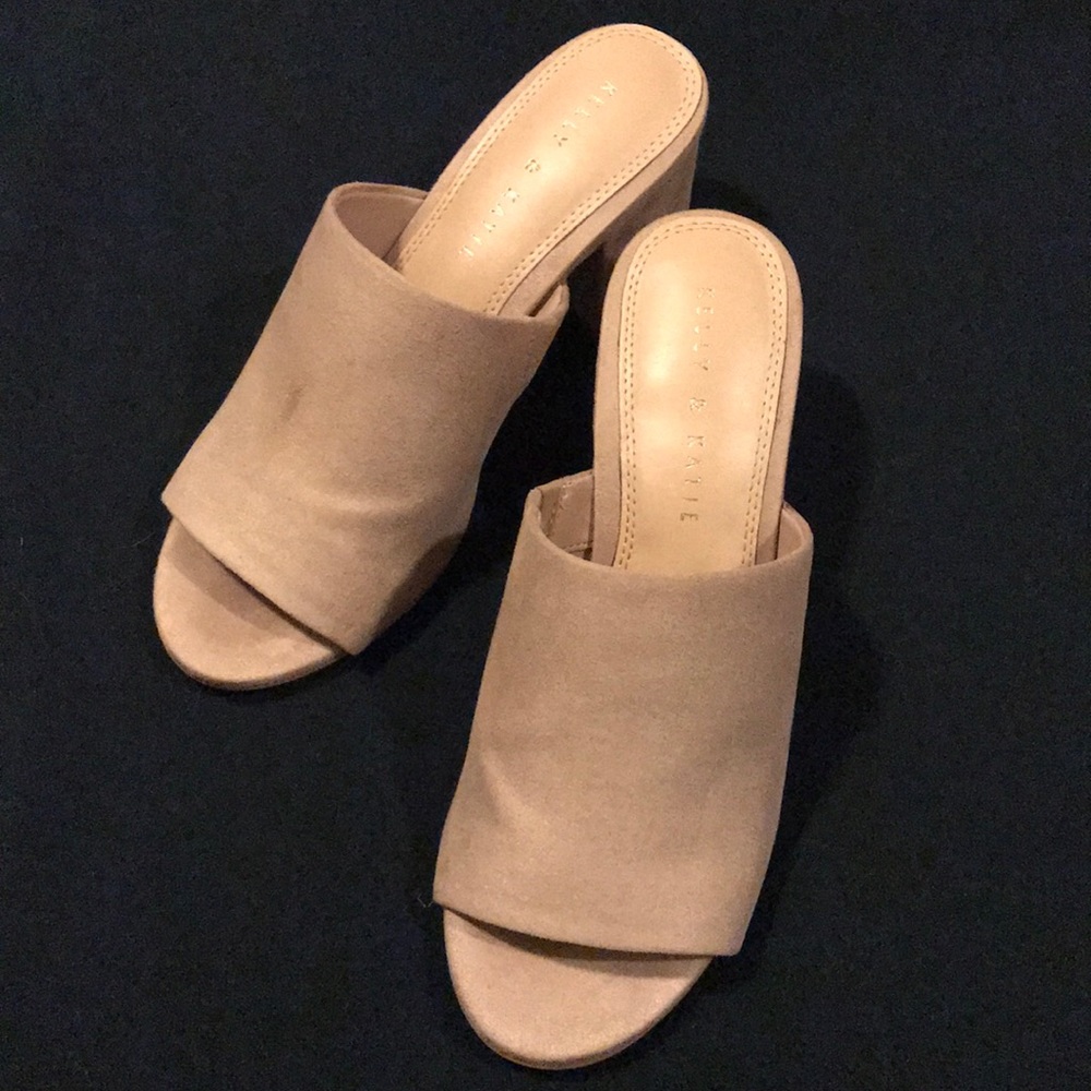 Women’s 6.5 Kelly & Katie Medium Brown Borea heels